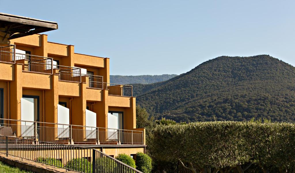 hotel-can-xiquet-private-pool-hotels-spain-7 (1) Hotel Can Xiquet building