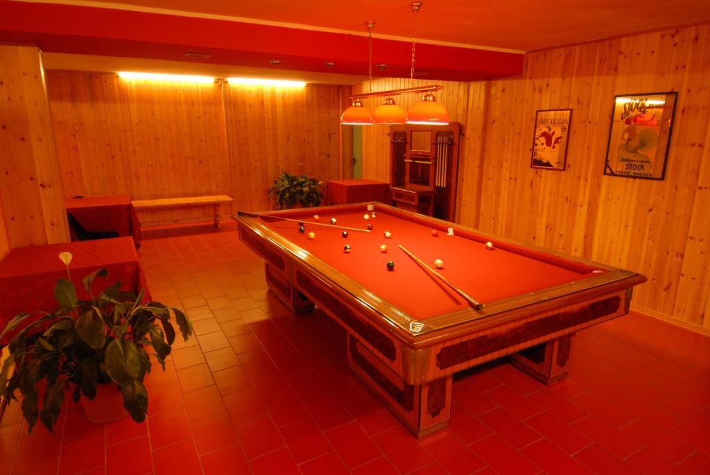 hotel-la-pergola-private-pool-hotels-italy-2