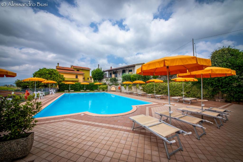 locanda-la-gozzetta-private-pool-hotels-italy-1 Locanda La Gozzetta pool