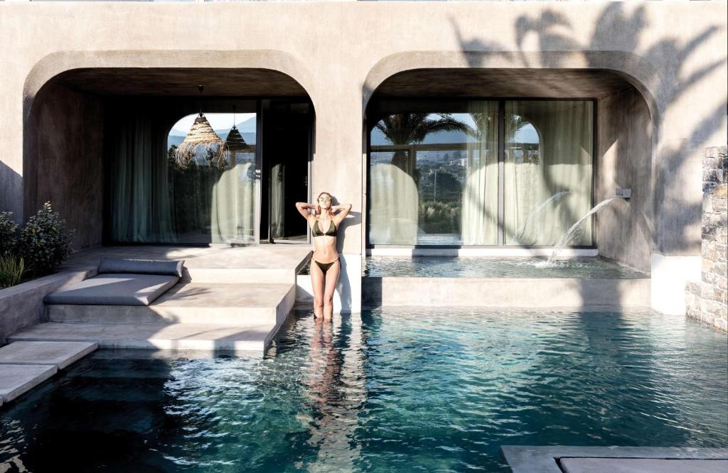 minos-palace-hotel-suites-adults-only-private-pool-hotels-greece-2 Minos Palace Hotel & Suites - Adults Only private pool