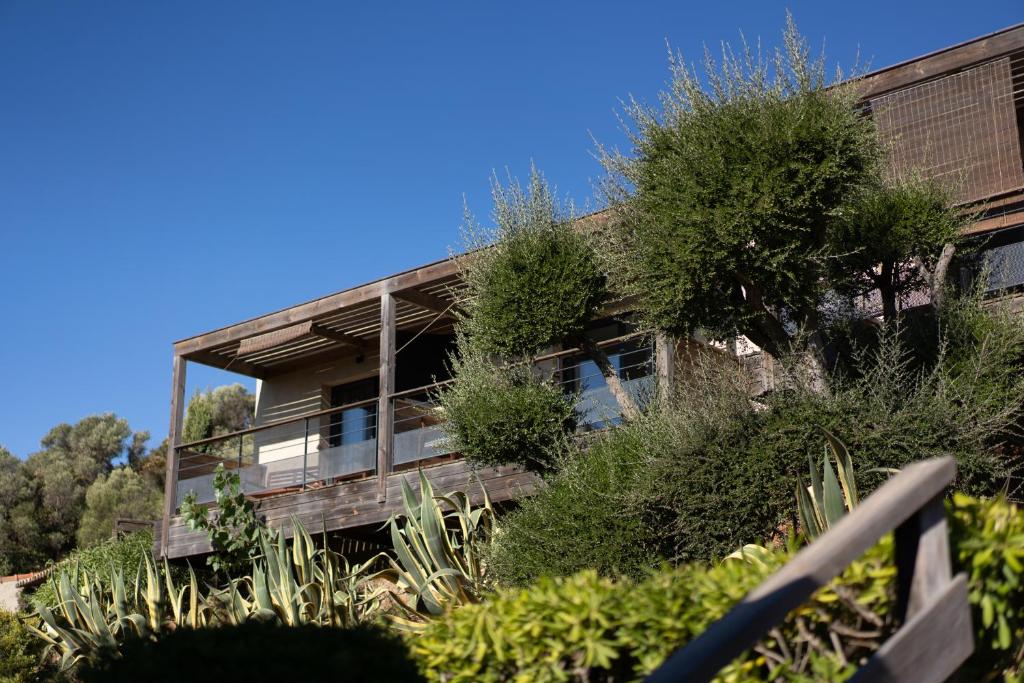 residence-casarina-private-pool-hotels-france-7 Résidence Casarina building